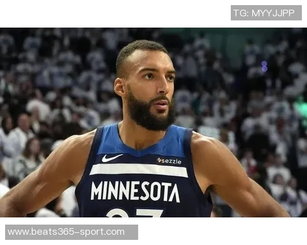 丹尼格林评论戈贝尔上赛季对湖人表现堪比张伯伦震撼数据